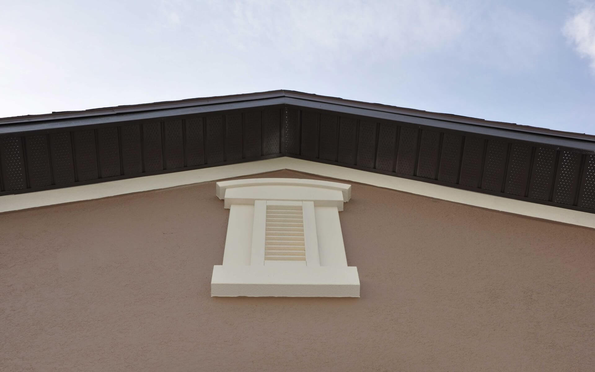 How to choose the right soffits for your home